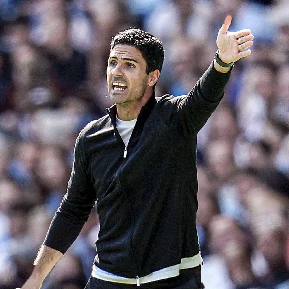 英雄资料-辽宁本钢训练开放日，国际比赛日手感冰凉引欢呼，英超在即，资深球员宣示担当(辽宁本钢官网)